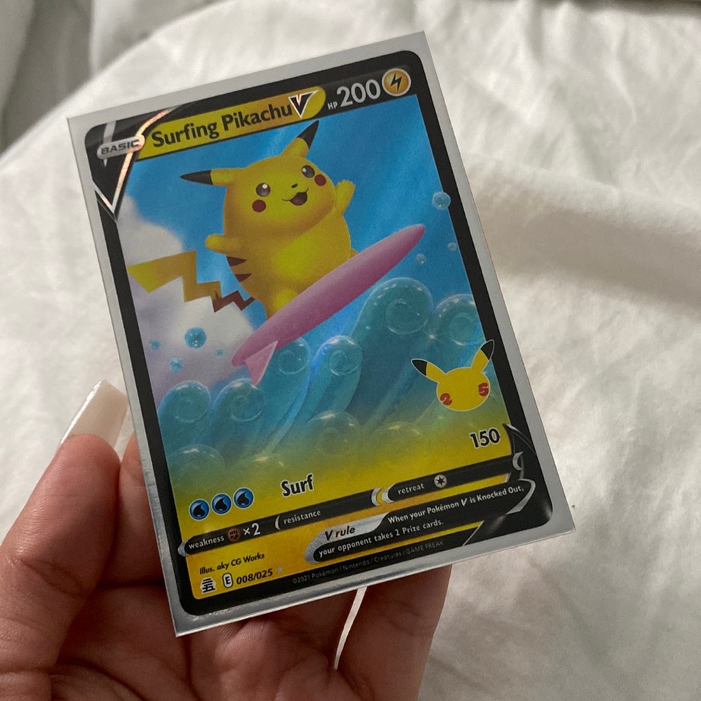 Surfing PIKACHU V Pokémon Card